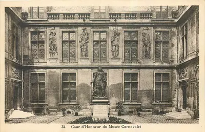 Cour d'Honneur do Museu Carnavalet — editor Éditions de France, n° 34