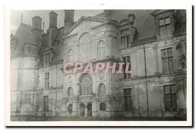 Écouen — O Castelo da Legião de Honra — Fachada Norte
