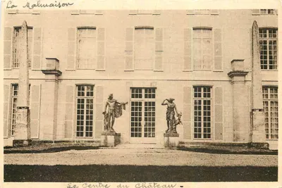 La Malmaison — O Centro do Castelo — Editor não visível