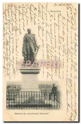 Estatua do marquês Davout — Auxerre — B.E. Paris