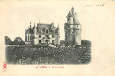 O Castelo de Chenonceaux — vista do castelo com torre redonda — editor Paris, n° 297
