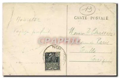 Beaulieu — Absydę kościoła (XIII w.) przed potężną abbaszynią benedyktynów — Wydawca: Maison Universelle — Rewers