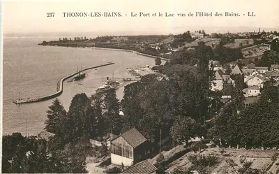 Thonon-les-Bains — Le Port et le Lac vus de l'Hôtel des Bains — LL