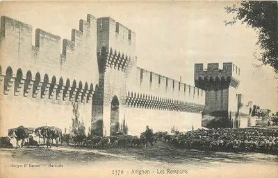 Avignon - Os Muros — fototipia E. Lacour — n° 2370