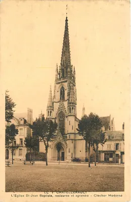 A Igreja São João Batista, restaurada e ampliada — Torre Moderna — Châtellerault