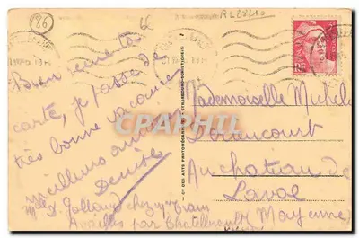 A Igreja São João Batista, restaurada e ampliada — Torre Moderna — Châtellerault — Verso