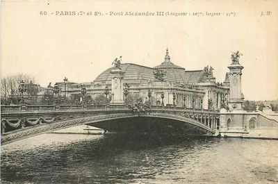 Paris (7º e 8º) - Ponte Alexandre III (Comprimento: 107m, largura: 45m) — J.H.