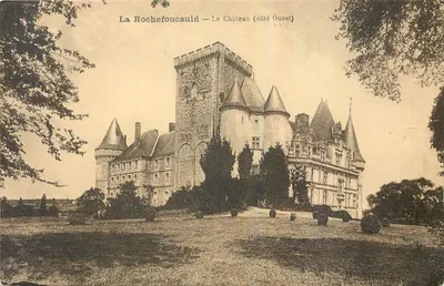 La Rochefoucauld — O Castelo (lado Oeste) — Impr. Phot. A. Thibiat, Estival, Toulouse