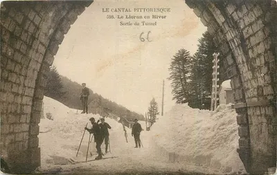 O Cantal pitoresco — Saída do túnel — Edição R. Labonne, Aulillac, n°598