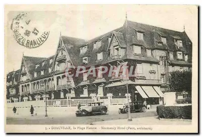 Deauville, a Praia Florida — Hotel Normandy (Petit, arquiteto)