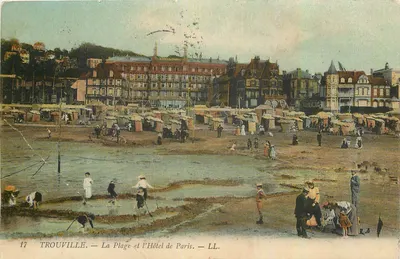 Trouville — A Praia e o Hotel de Paris — LL. — N°17