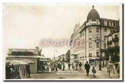 Trouville - Les Planches e o Trouville Palace — Bilhete postal antigo n°107