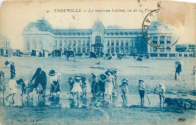 Bilhete postal antigo Trouville — O novo Casino visto da Praia