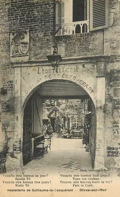 Hostellerie de Guillaume-le-Conquérant — Dives-sur-Mer — Foto Crochemore, Dives