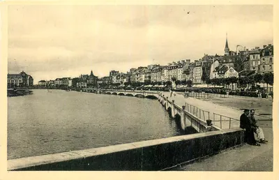 Trouville-la-Reine das Praias — A Touques e os Quais — I.° BEL ARTS PHOTO-MÉCANIQUES, PARIS - STRASBOURG