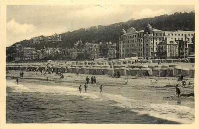 Trouville-la-Reine das Praias — A Praia com Maré Alta — IFS Arts Photomécanique, Paris