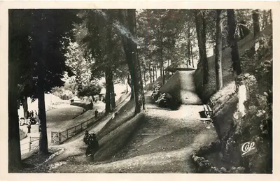 Os Curvas dos Termas — Bagnères-de-Bigorre — editor C.A.P. n°108