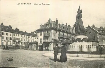 Chambery — A Praça do Centenário — Editor L. Reynaud, n° 2457