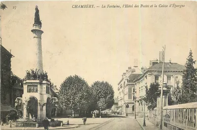 Chambéry — A Fonte, o Hotel das Correios e a Caixa de Poupança — Editor: Nouteliers