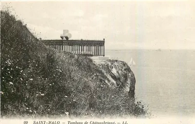 SAINI-MALO — Túmulo de Châteaubriand — LL