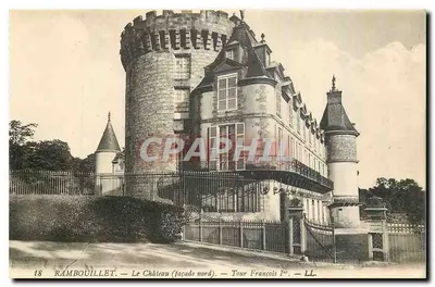 Rambouillet — O Castelo (fachada norte). — Torre de François Ier. — LL.