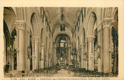 Riom — Interior da Igreja de São Amável (Monumento Histórico do Século XII) — G. d'O. - 940