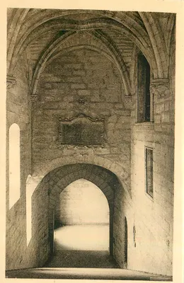 Avignon — Palácio dos Papas — Escadas de honra
