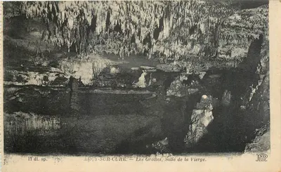 Arcy-sur-Cure — As Grutas, Sala da Virgem