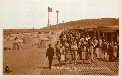 Deauville, a Praia das Flores, o Caminho das Planchas — LL, n° 217