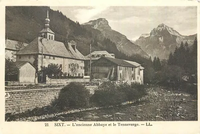 SIXT — A antiga Abadia e o Hotel Tenneverge — LL.