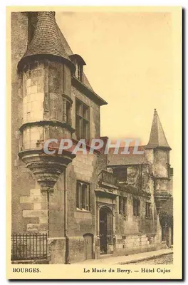 Bourges — O Museu do Berry — Hotel Cujas