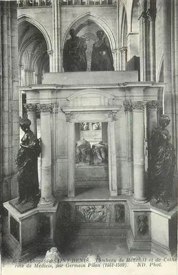 Abadia de SAINT-DENIS — Túmulo de Henrique II e de Caterina de Médicis, por Germain Pilon (1551-1589) — ND. Phot.
