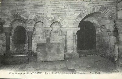 Abadia de SAINT-DENIS — Porta de entrada e Vazão do Cemitério — ND. Fot. — n°37