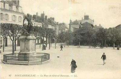 Fontainebleau — La Place du Général Damesme — LL. — n°87