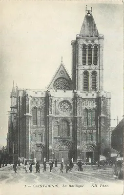 Saint-Denis — A Basílica — ND. Fot.
