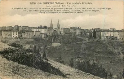 LA LOUVESC (Ardèche) - Vista geral Oriental - Editor: Éditions Magrèr-Beaumont