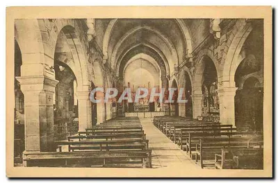 Interior da igreja — Brive — Edições Universitárias Tourdes-Paris