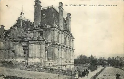 MAISONS-LAFFITTE — O Castelo, asa direita. — ND. Fot.