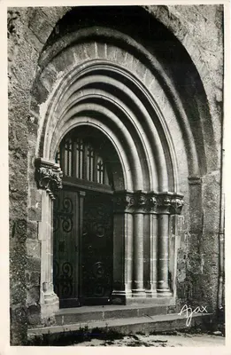 Pórtico da Igreja — Génolhac (Gard) — editor Ajax