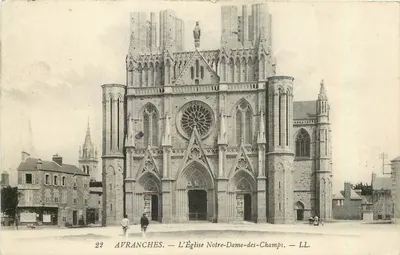 Avranches — A Igreja Nossa Senhora dos Campos — LL.