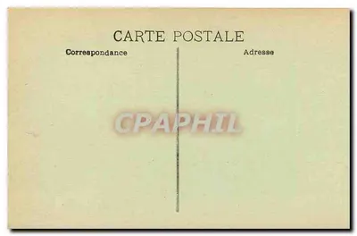 Marselha. Fontaine Cantini — vista da praça com coluna e estátuas — editor não visível — Verso