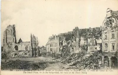 Arras — A Pequena Praça e as ruínas do Hotel de Ville — Charles Ledieu, Arras