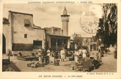 Exposição Colonial Internacional — Paris 1931 — Seção Tunisiana — O Café Mourisco — V. Valensi, Arquiteto D.P.L.G.