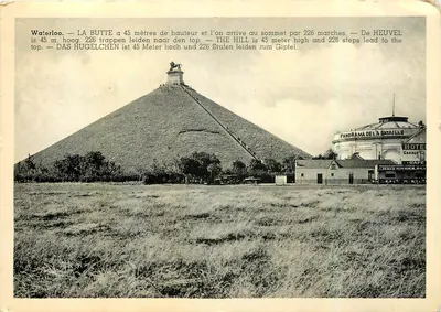 Waterloo — A Butte a 45 metros de altura — Panorama da Batalha