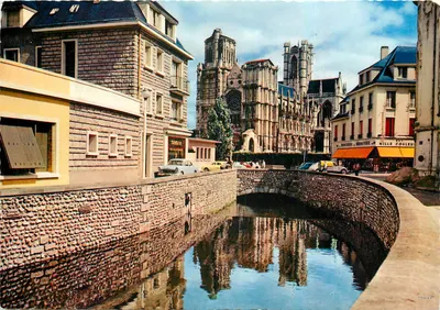 Evreux (27. Eure) — L'Îton e a Catedral — Impressor Combier