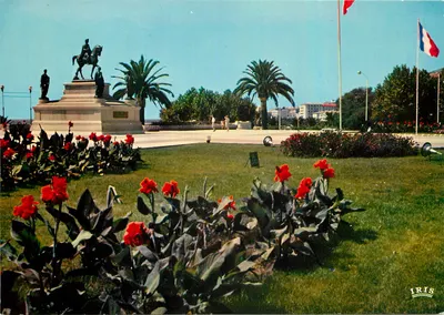 Praça de Gaulle — Ajaccio — Editora IRIS