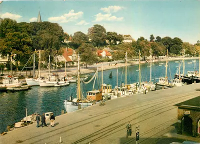 Ostseebad Eckernförde — Barcos de pesca no porto — Ecke 81 — Deutsche Bundespost