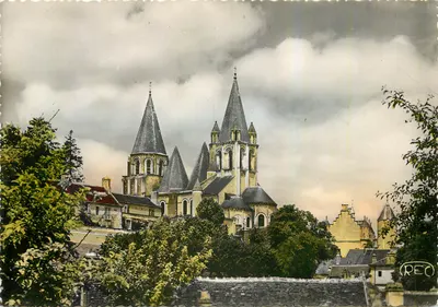 A Catedral de Saint-Ours — Loches — editor Sr. ROUSSEL