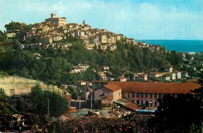 Cagnes-sur-Mer — A Velha Cidade e o Castelo dos Grimaldi — L. LARCAN, Editor, Avenida St-Lambert, Nice