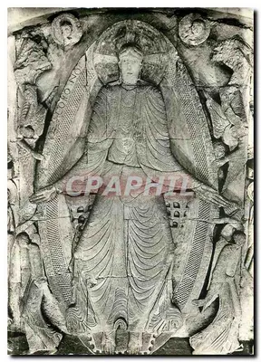 Catedral de AUTUN (71. S.-et-L.) — O Cristo na Glória — Tympanos (século XII)